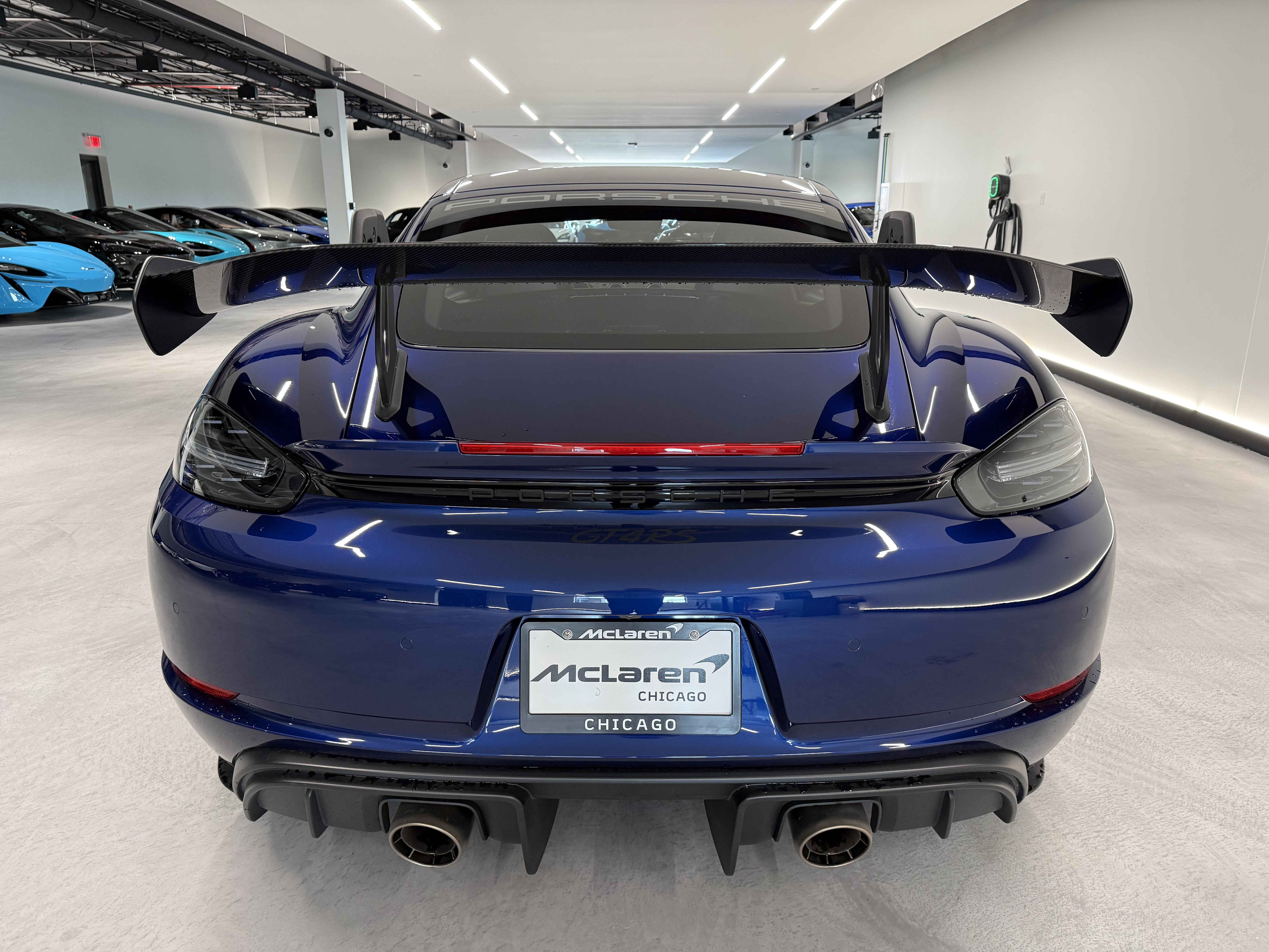 View vehicle photo 7