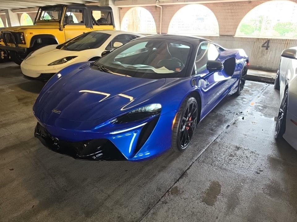 Vega Blue 2023 McLaren Artura Coupe Rear-Wheel Drive Automatic