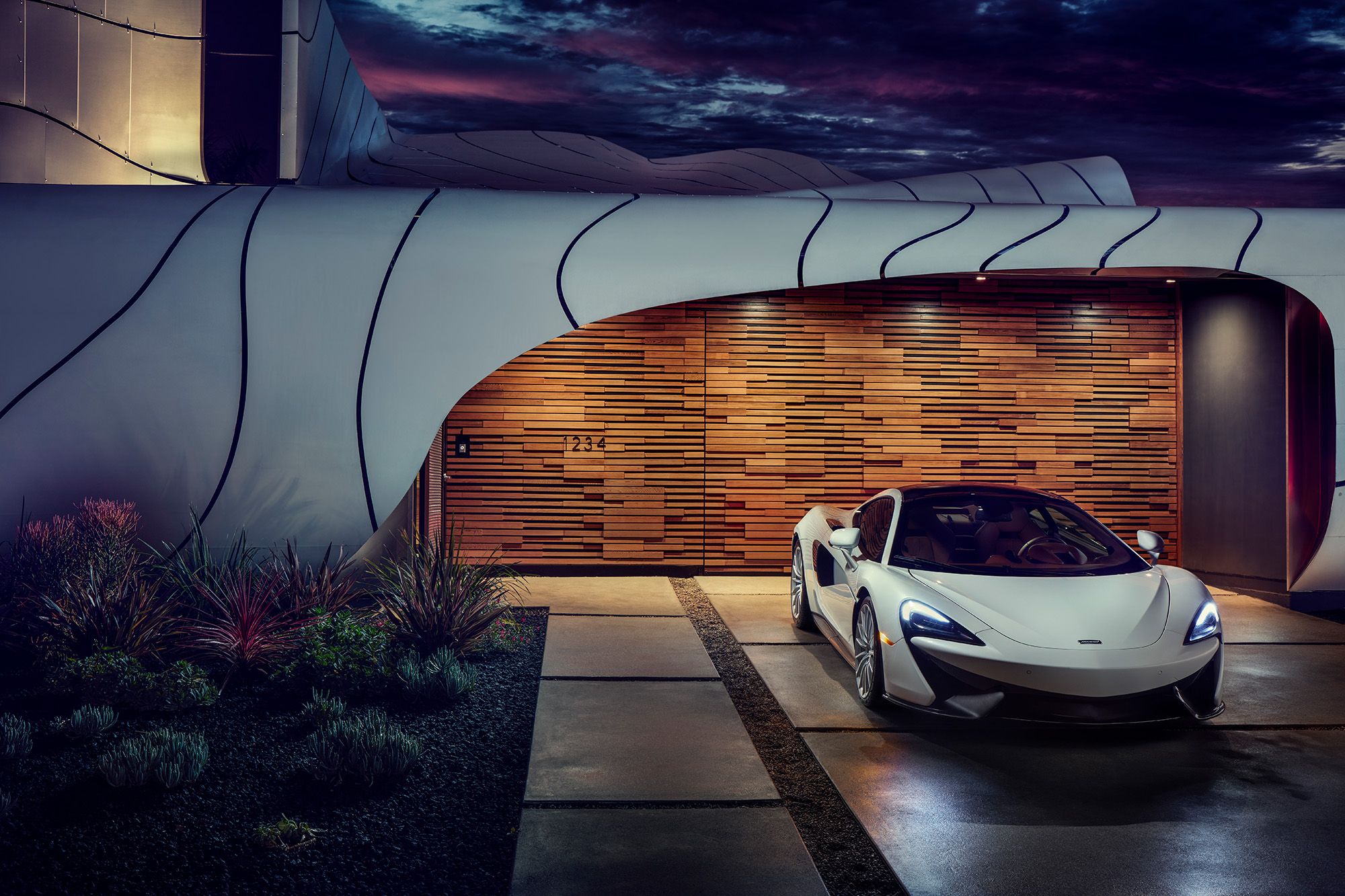 McLaren 570GT model guide
