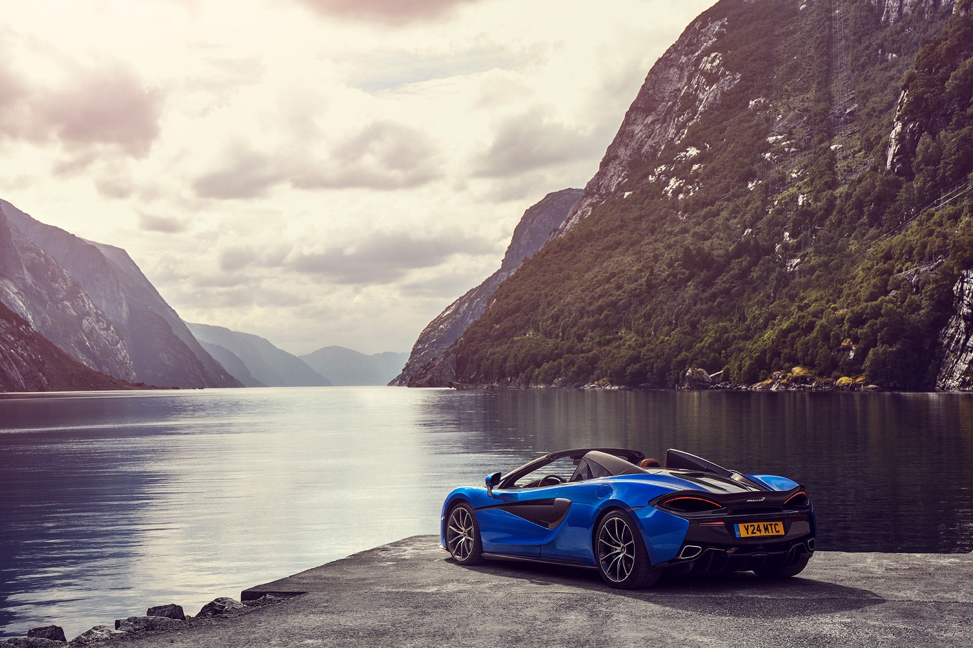 McLaren 570S Spider model guide