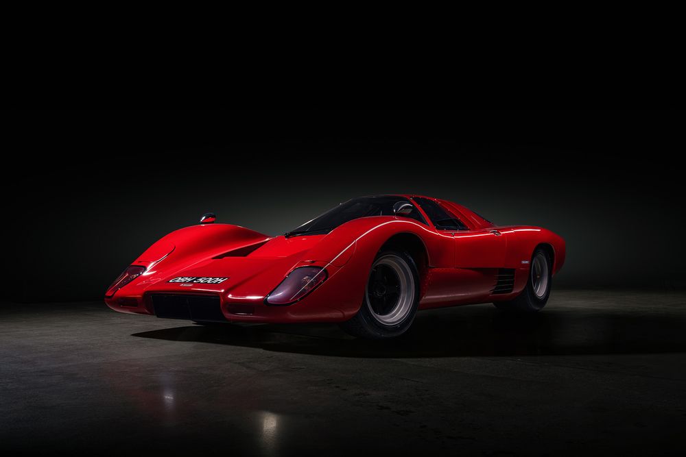 McLaren M6GT model guide