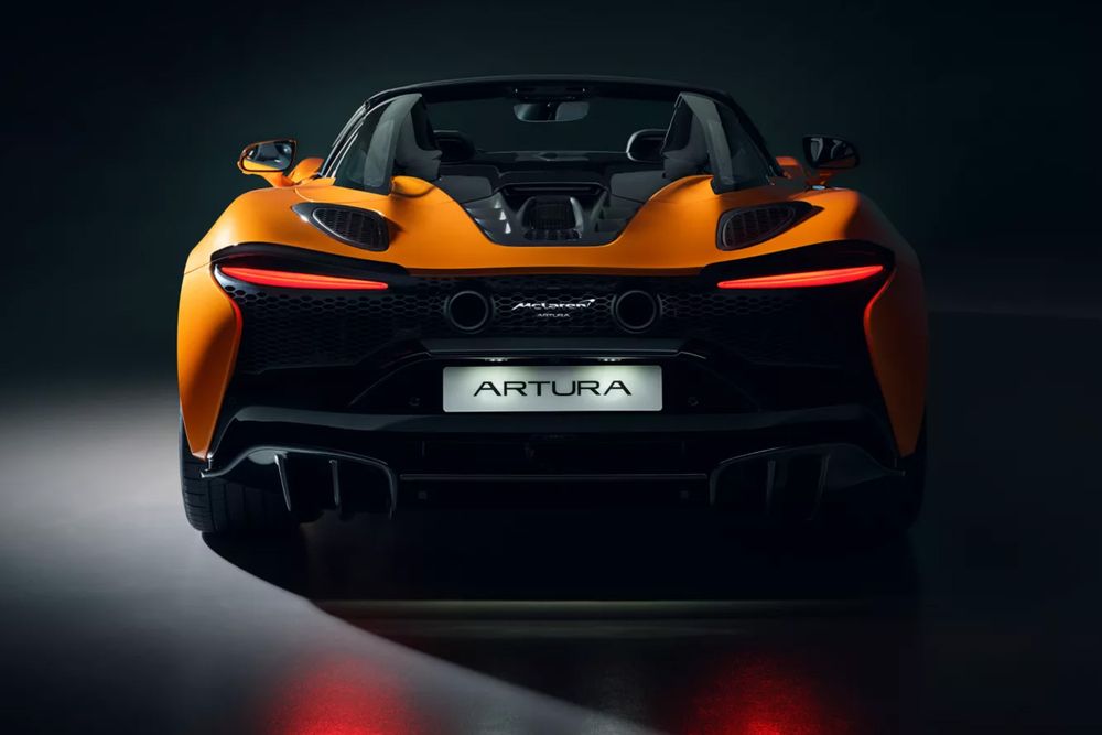 McLaren Artura Spider model guide