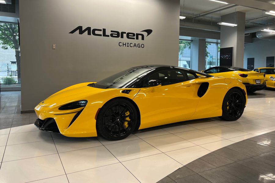2024 McLaren Artura Performance for sale