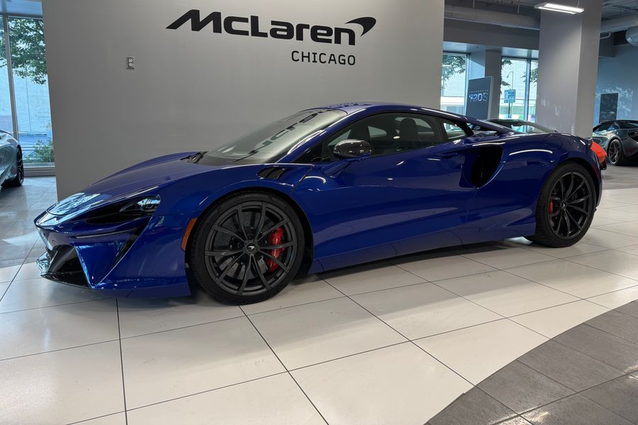 2023 McLaren Artura Performance for sale