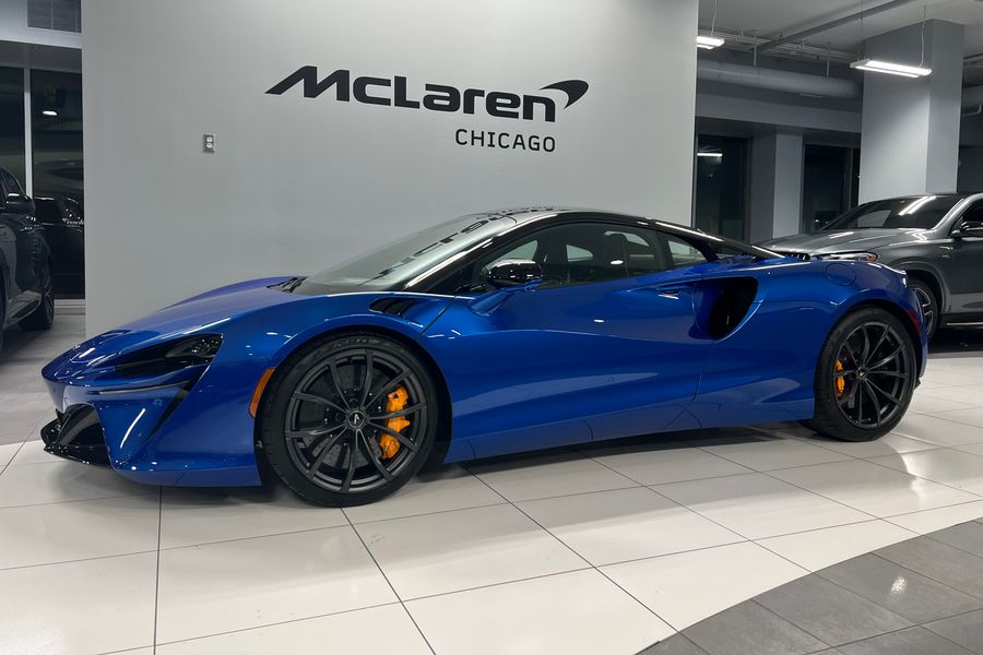 2024 McLaren Artura Performance for sale