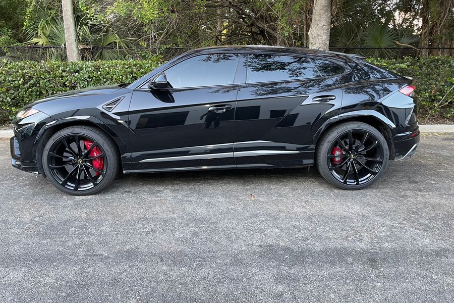 2022 Lamborghini Urus Base for sale