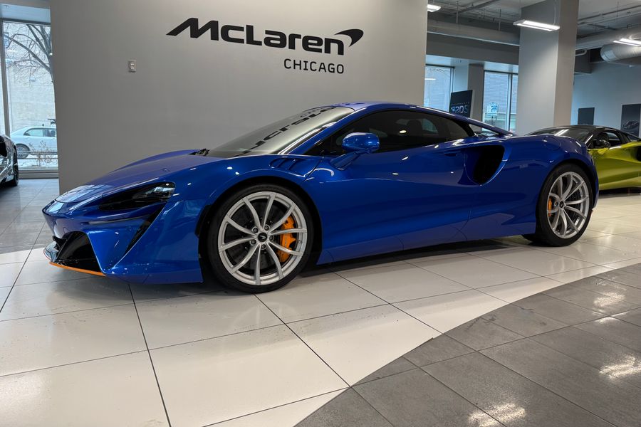 2023 McLaren Artura Vision for sale