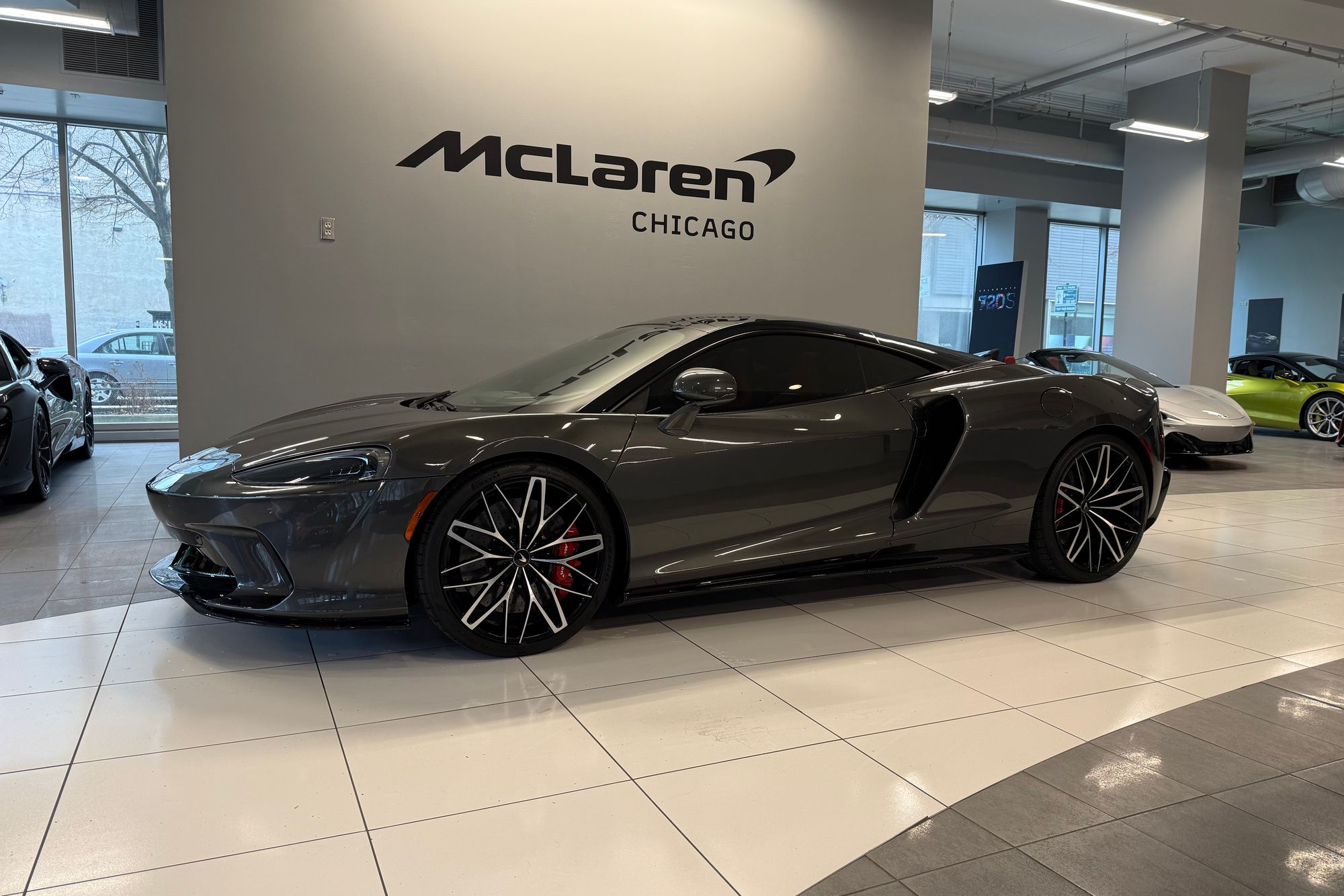 2022 McLaren GT Base's photo