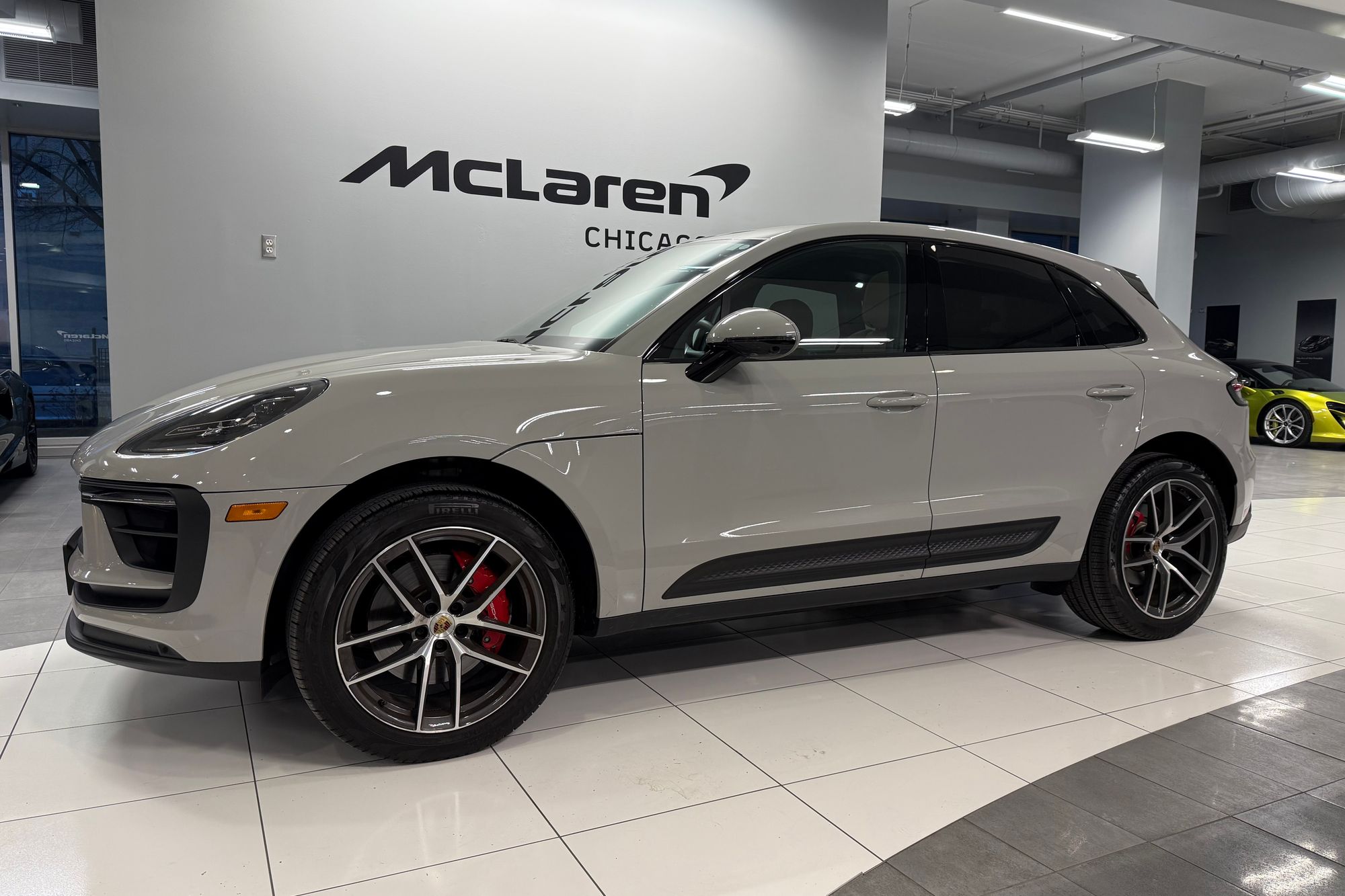 2025 Porsche Macan S's photo