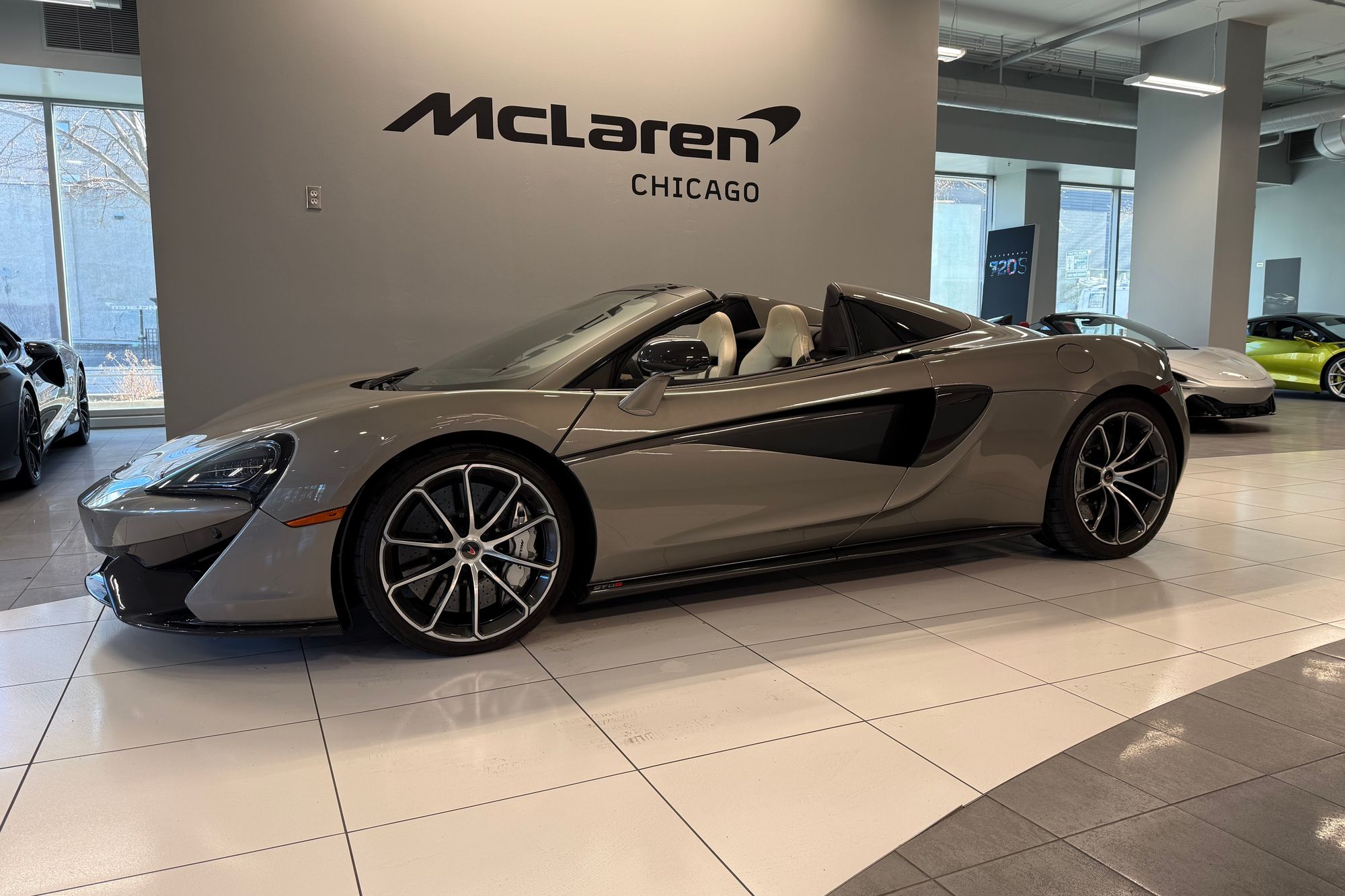 2018 McLaren 570S Base's photo