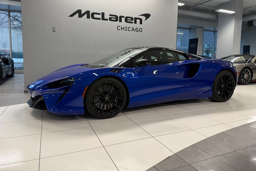 2023 McLaren Artura for sale