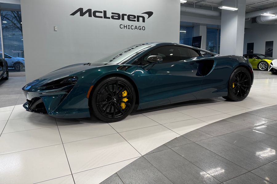2023 McLaren Artura TechLux for sale