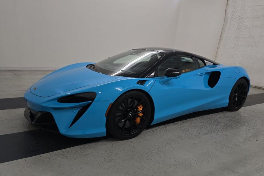 2023 McLaren Artura Performance for sale