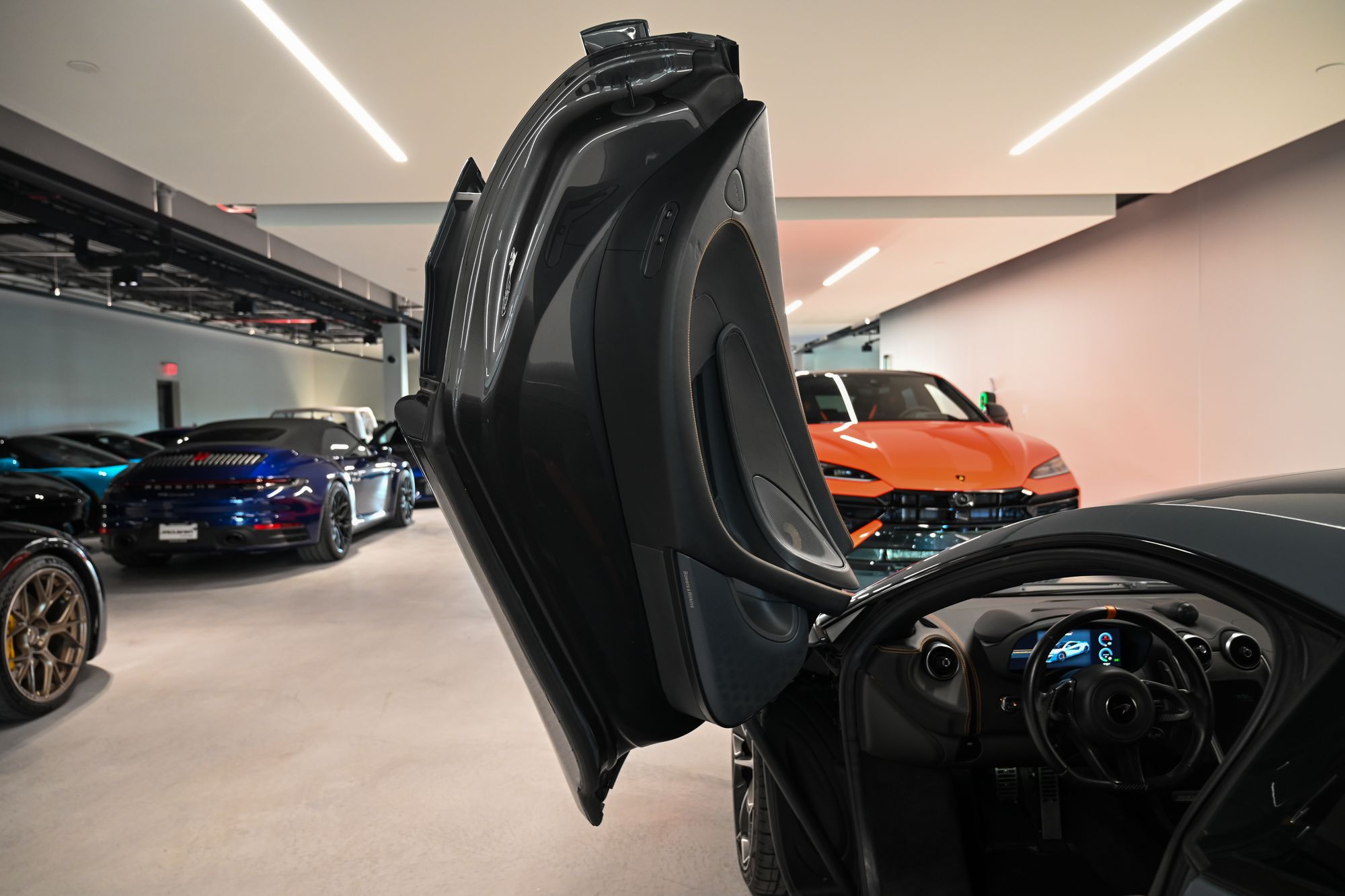 2019 McLaren 600LT Base - Photo 17