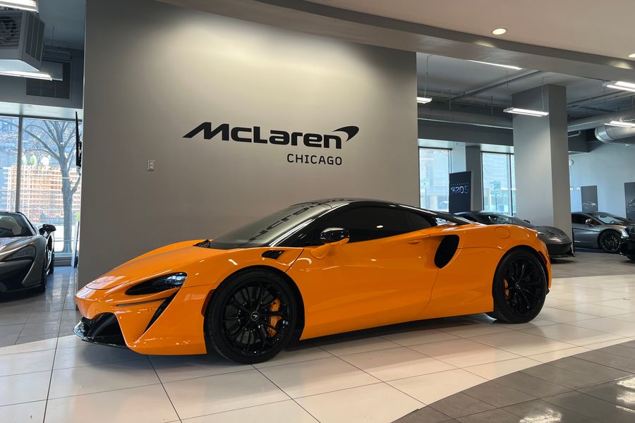 2023 McLaren Artura Performance for sale