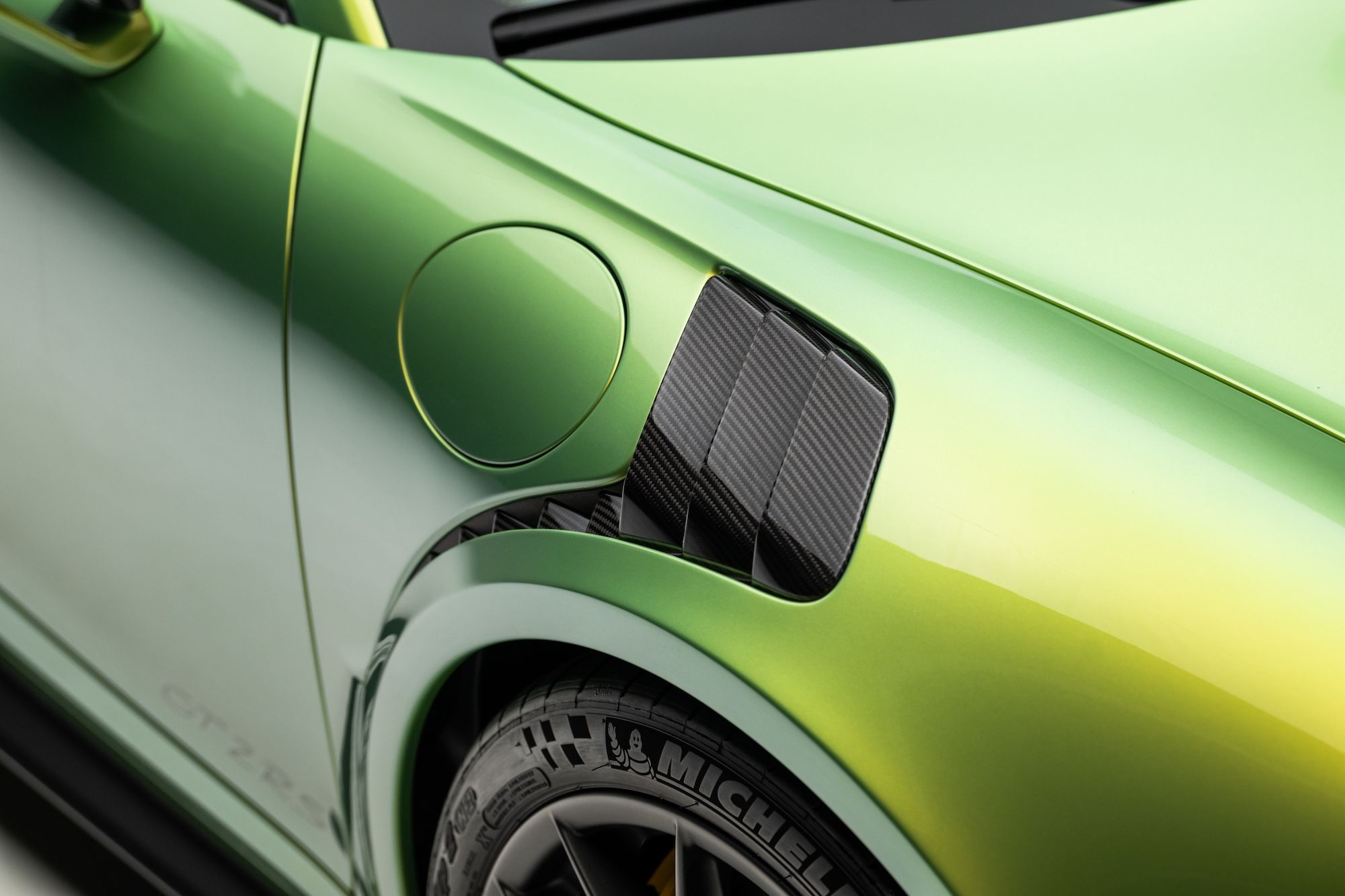 2018 Porsche 911 GT2 RS - Photo 10