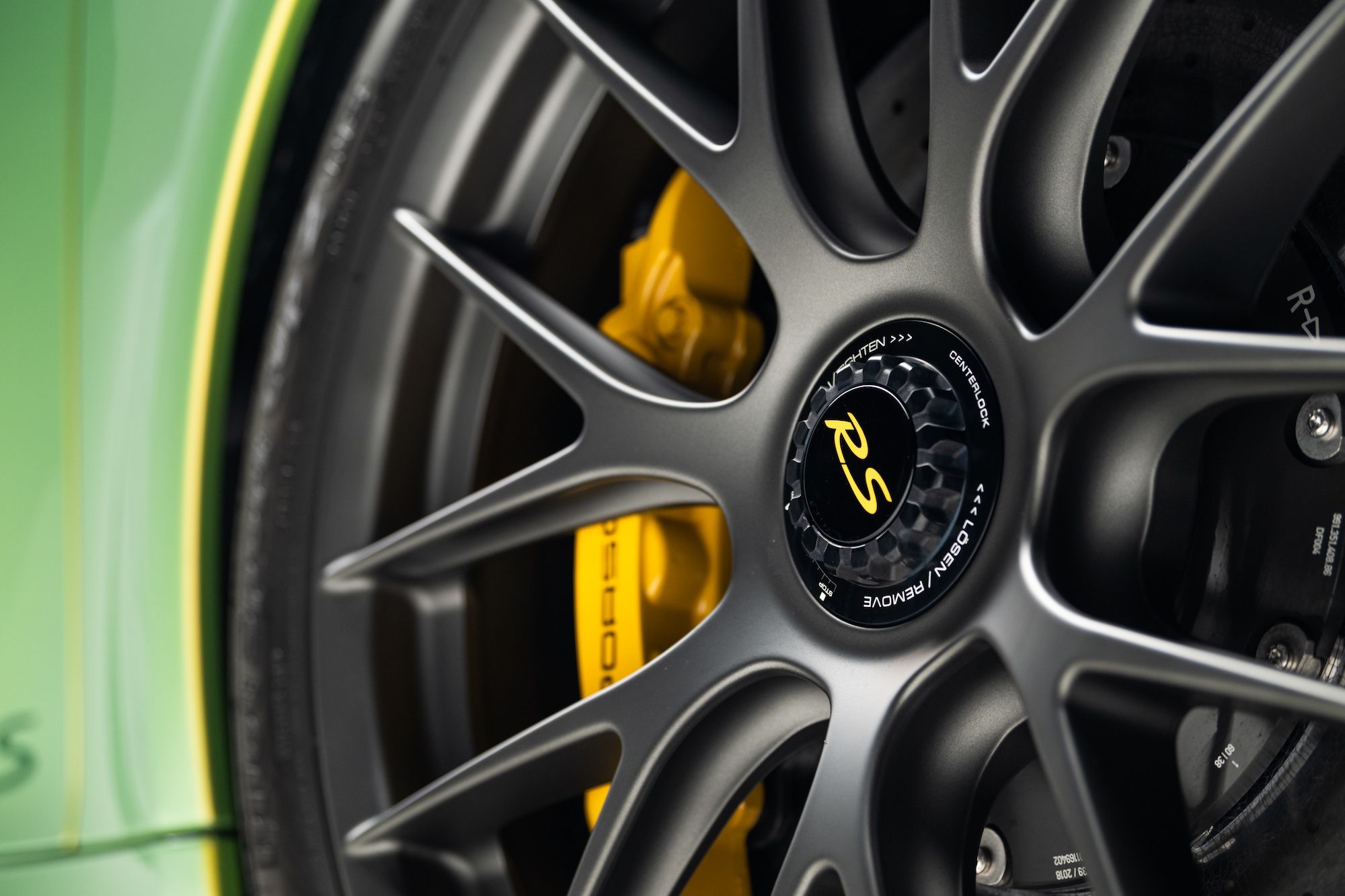 2018 Porsche 911 GT2 RS - Photo 16