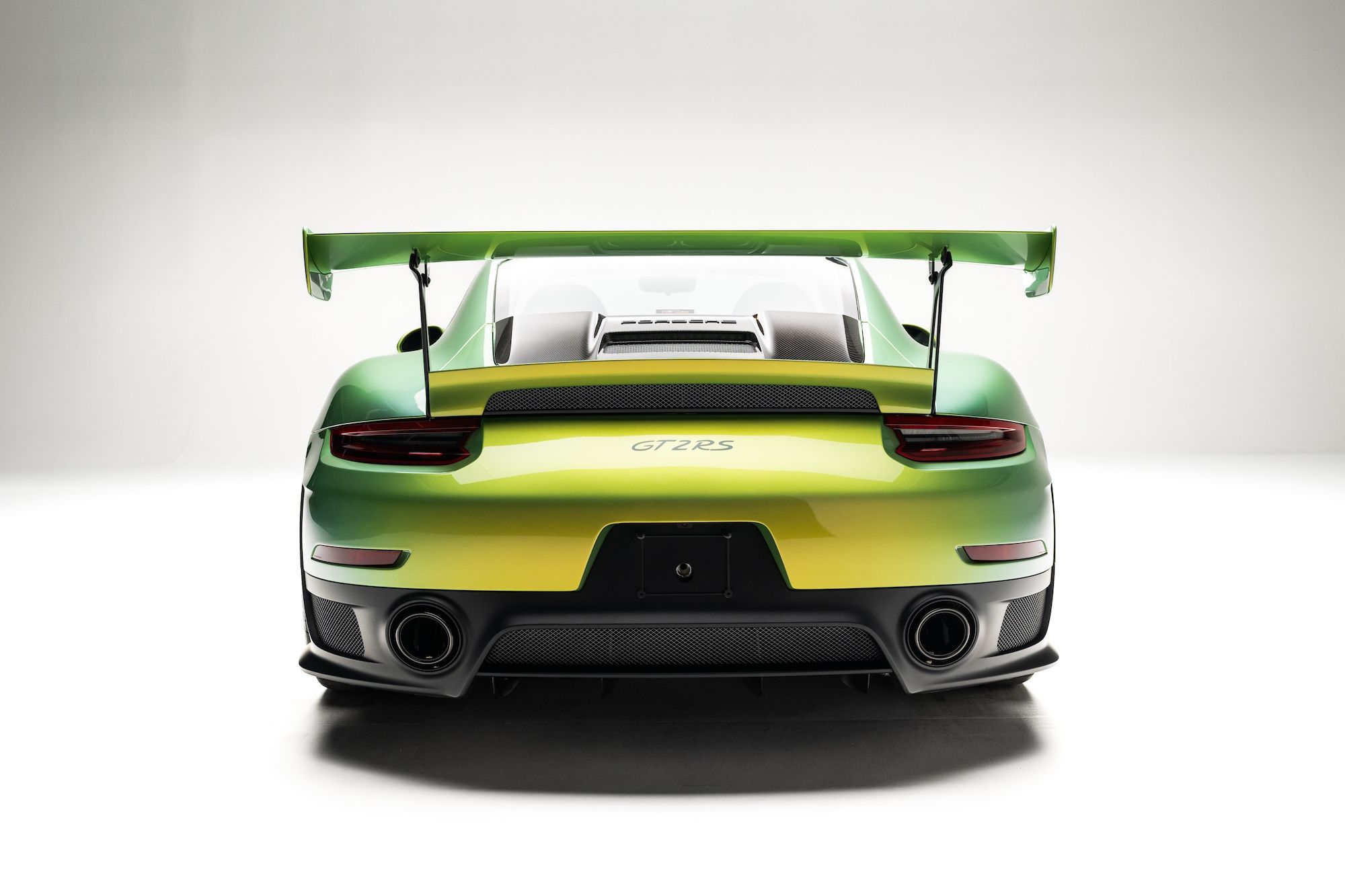 2018 Porsche 911 GT2 RS - Photo 8