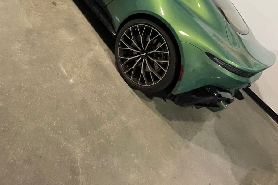 2023 Aston Martin Vantage for sale