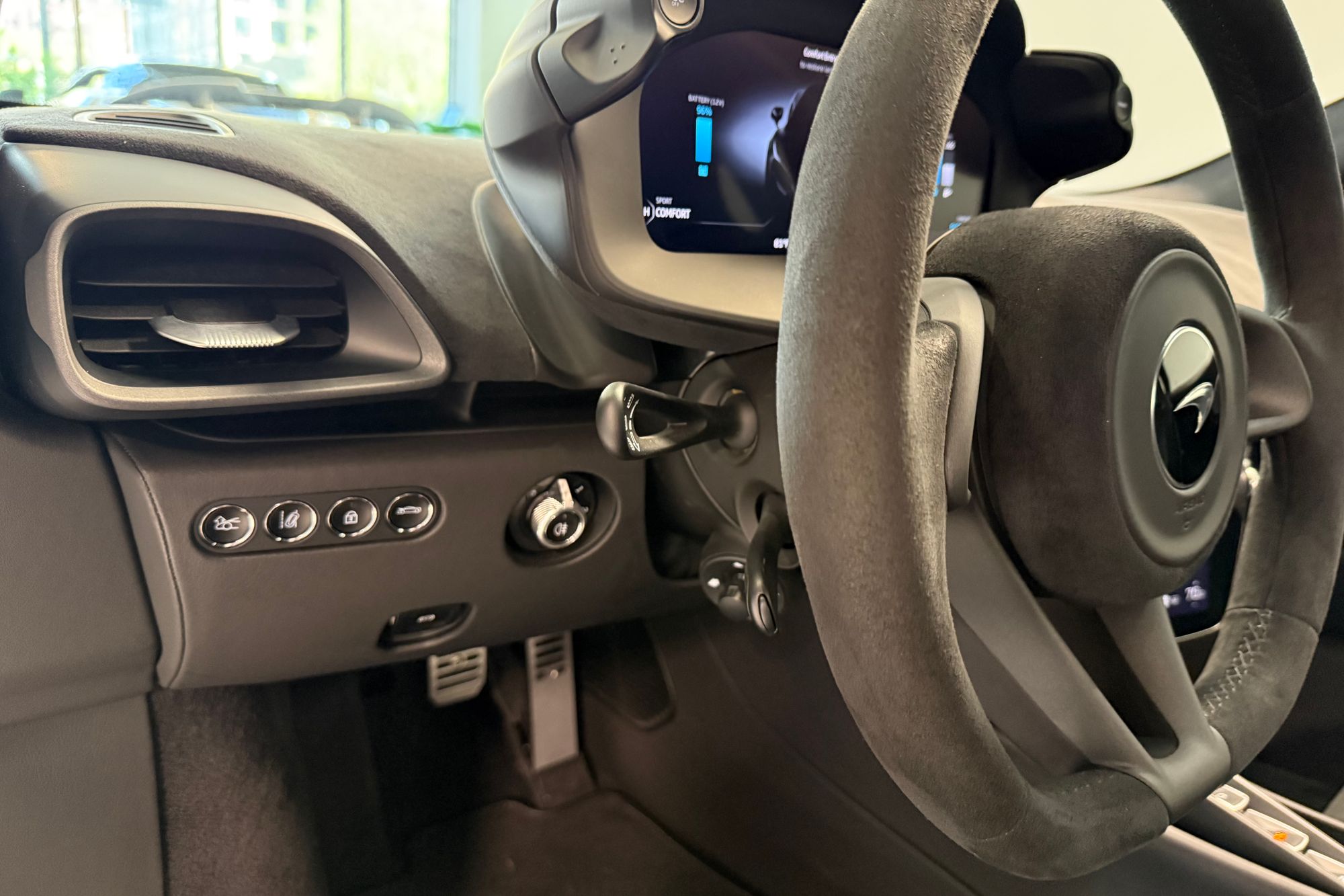 2023 McLaren Artura Base - Photo 17