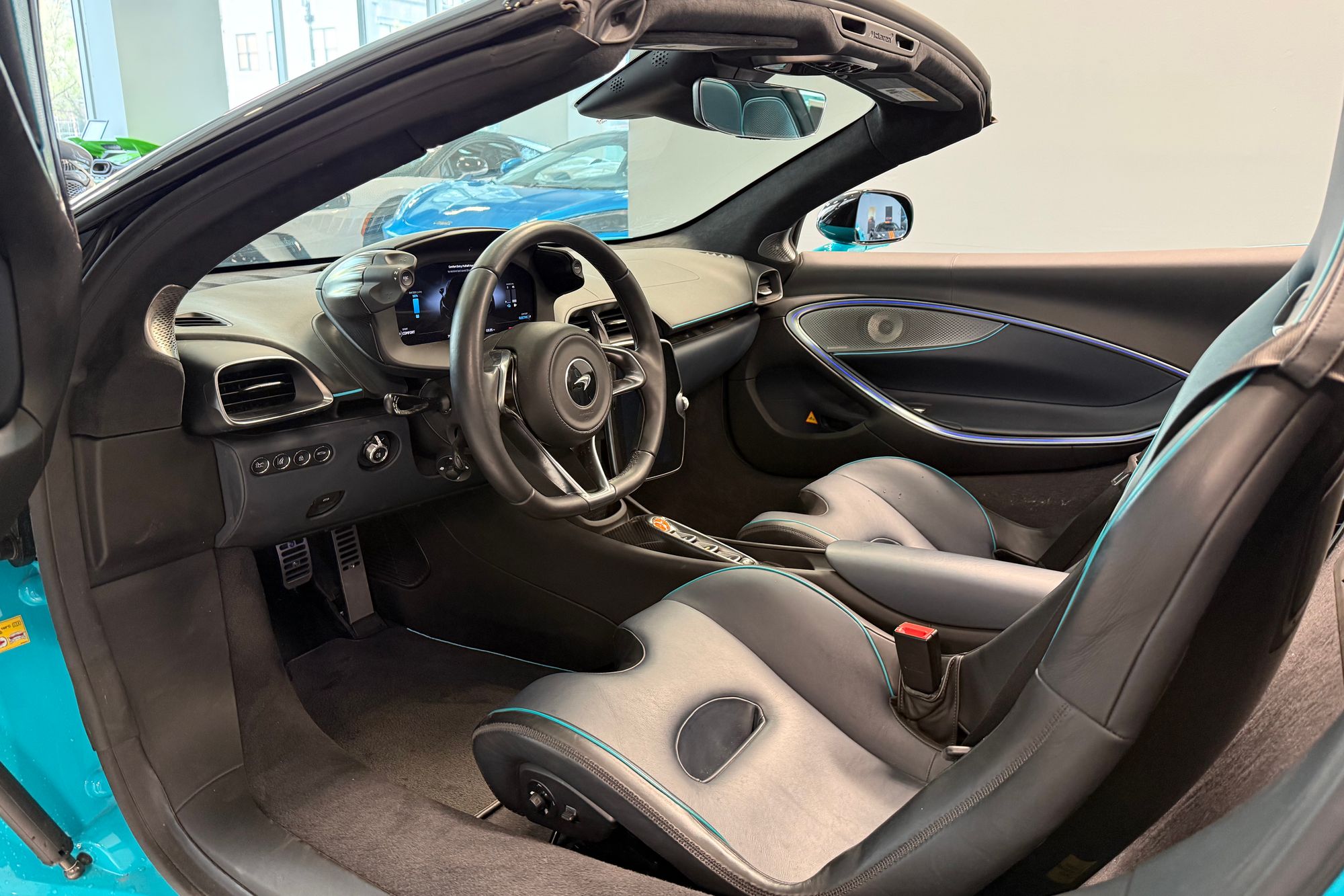 Used 2025 McLaren Artura Performance with VIN SBM16BEA6SW002729 for sale in Chicago, IL