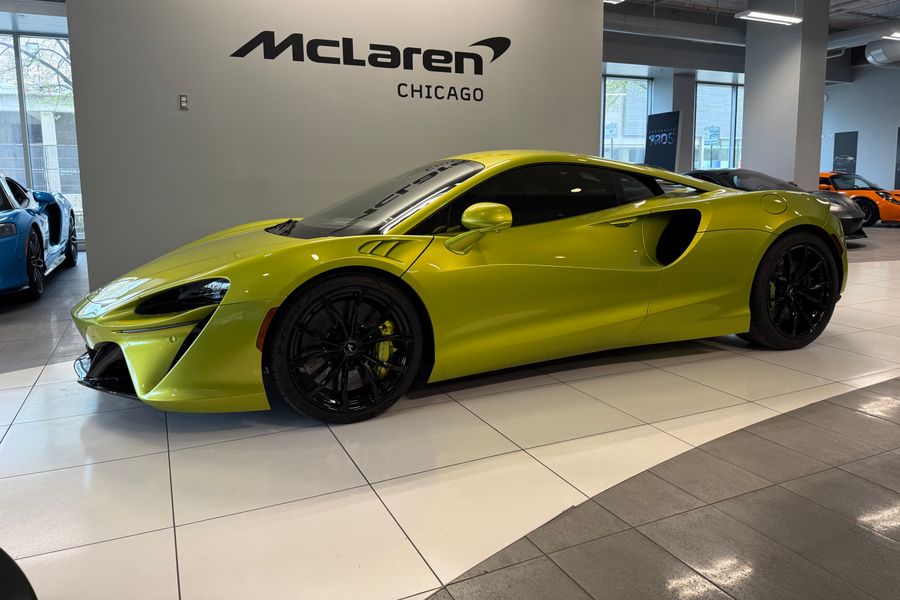2023 McLaren Artura TechLux for sale