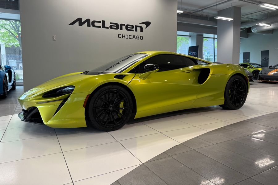 2023 McLaren Artura TechLux for sale