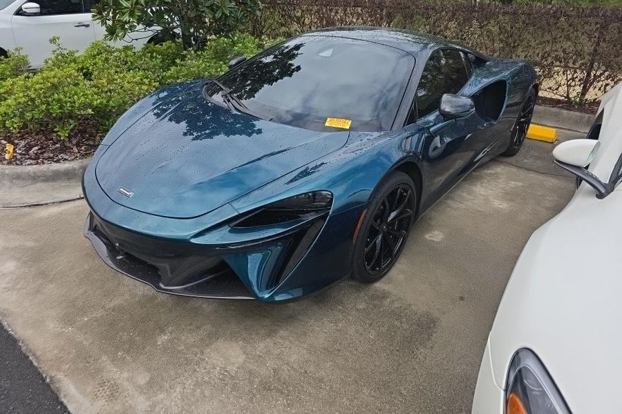 2024 McLaren Artura TechLux for sale
