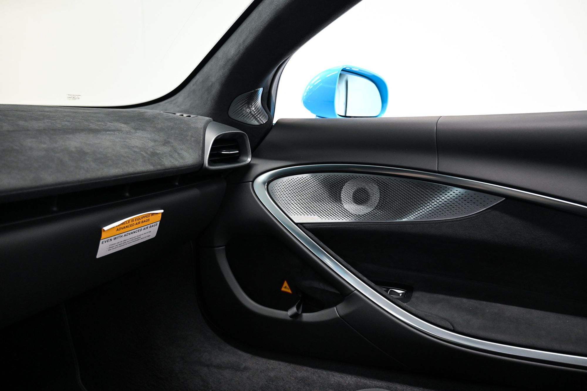 2026 McLaren Artura - Photo 15