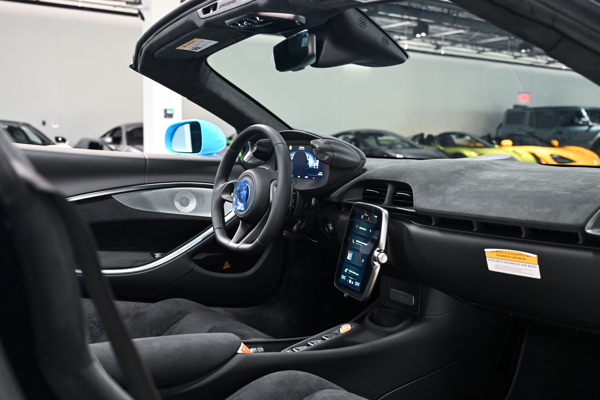 2026 McLaren Artura - Photo 20