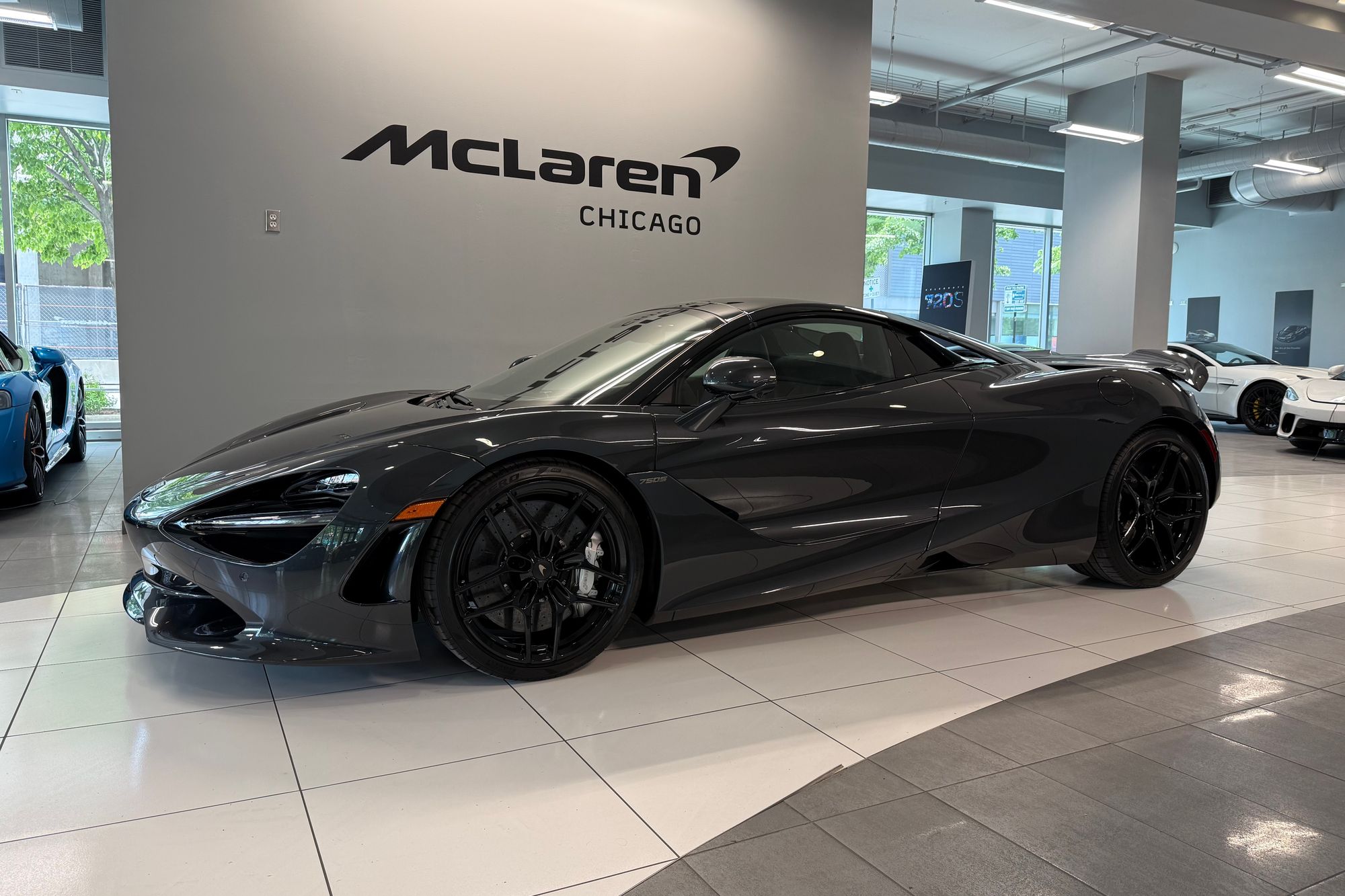 2027 McLaren 750S 4.0 V8 Spider's photo