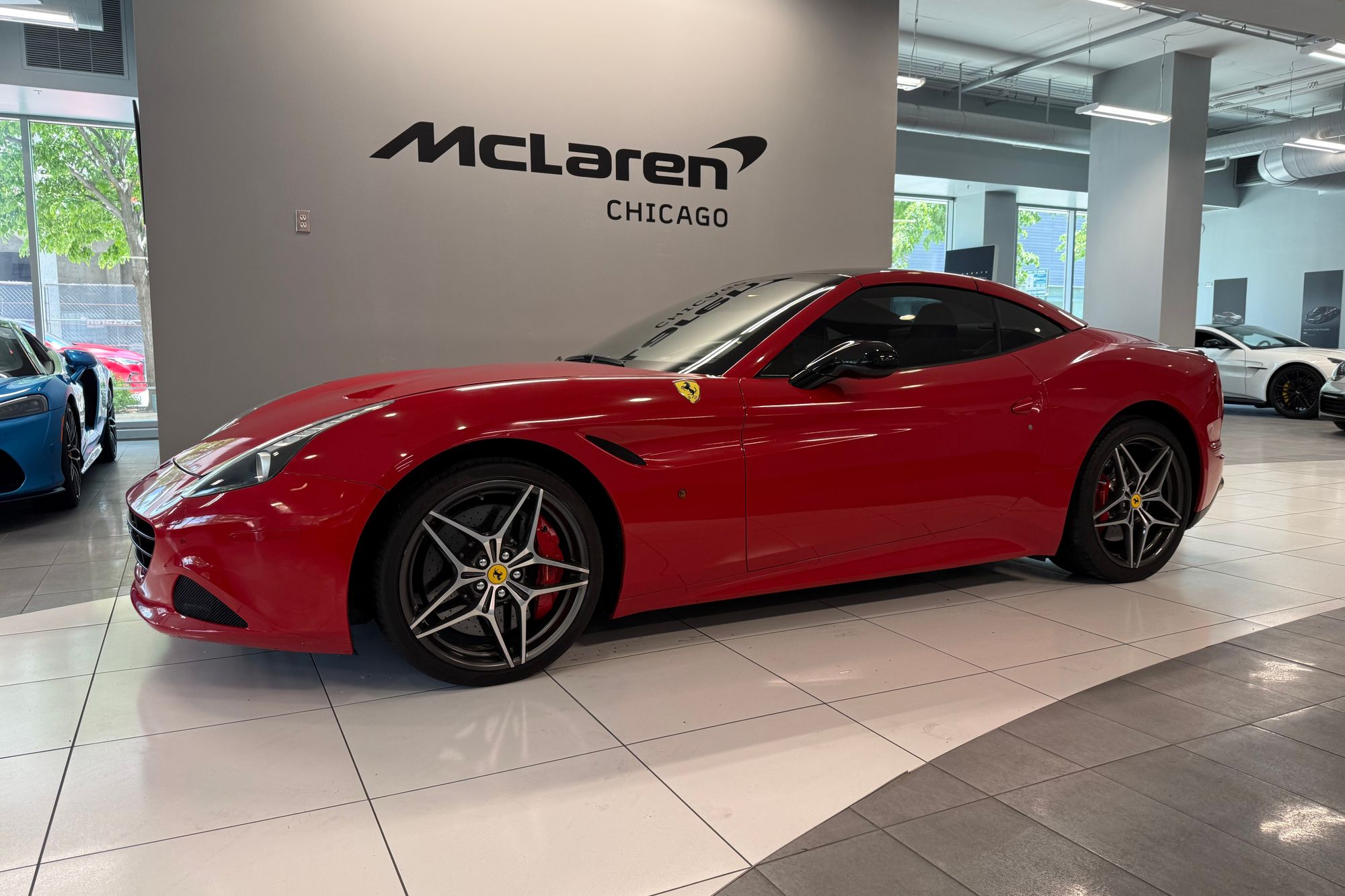 2017 Ferrari California -'s photo