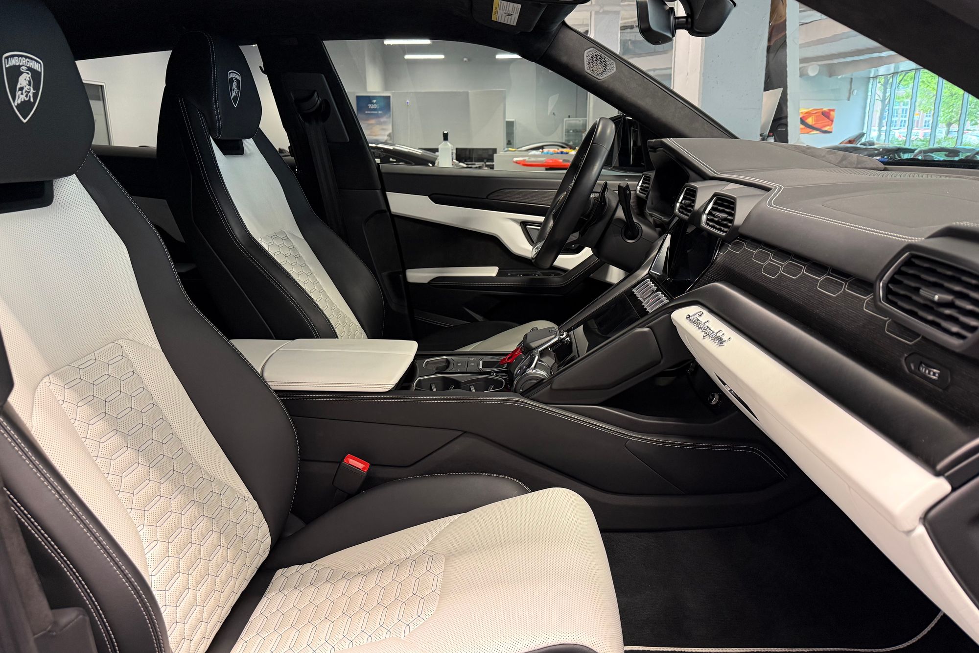 2021 Lamborghini Urus Previously Sold | McLaren Chicago