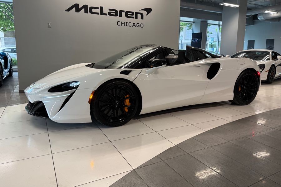 2025 McLaren Artura for sale