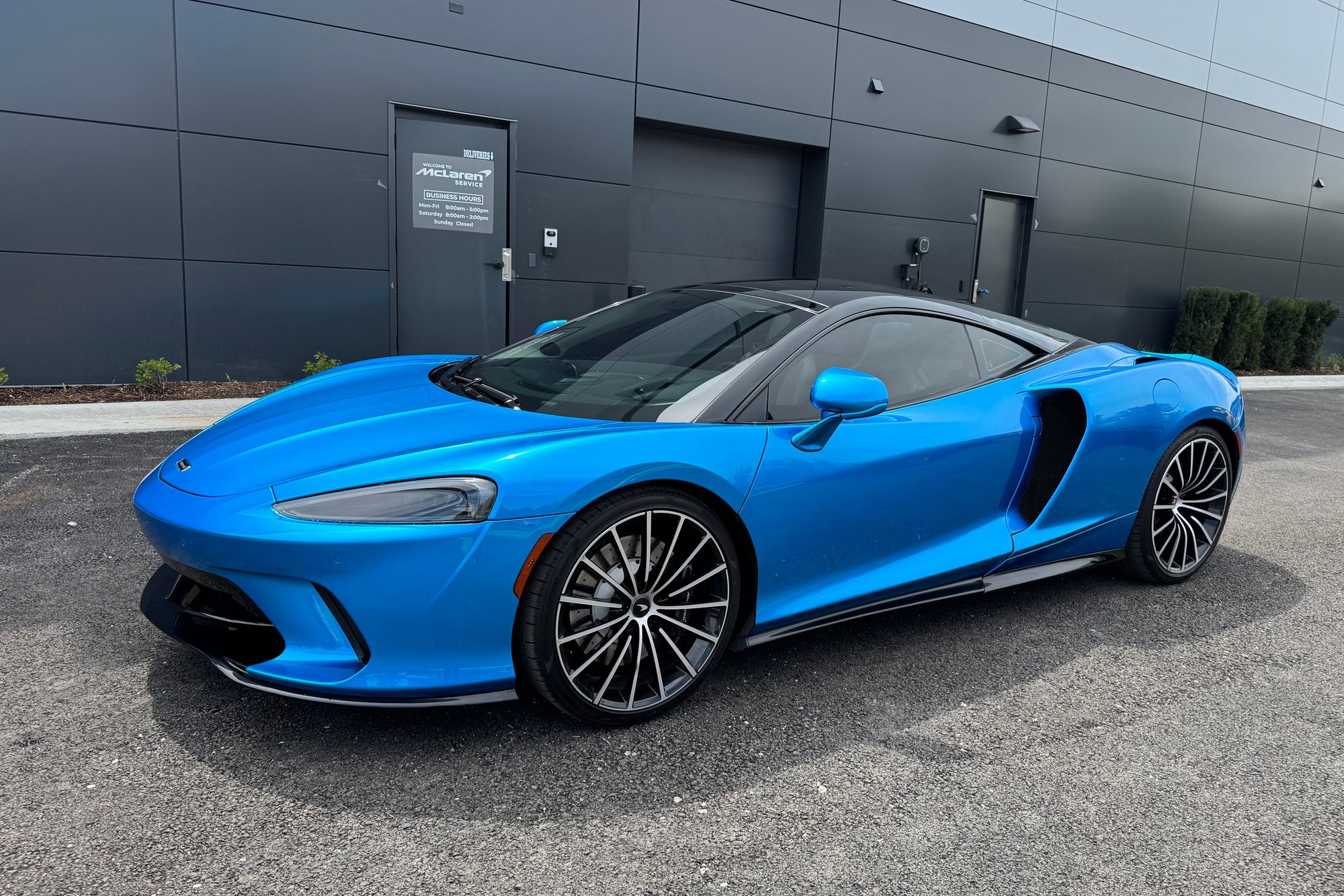 2020 McLaren GT -'s photo