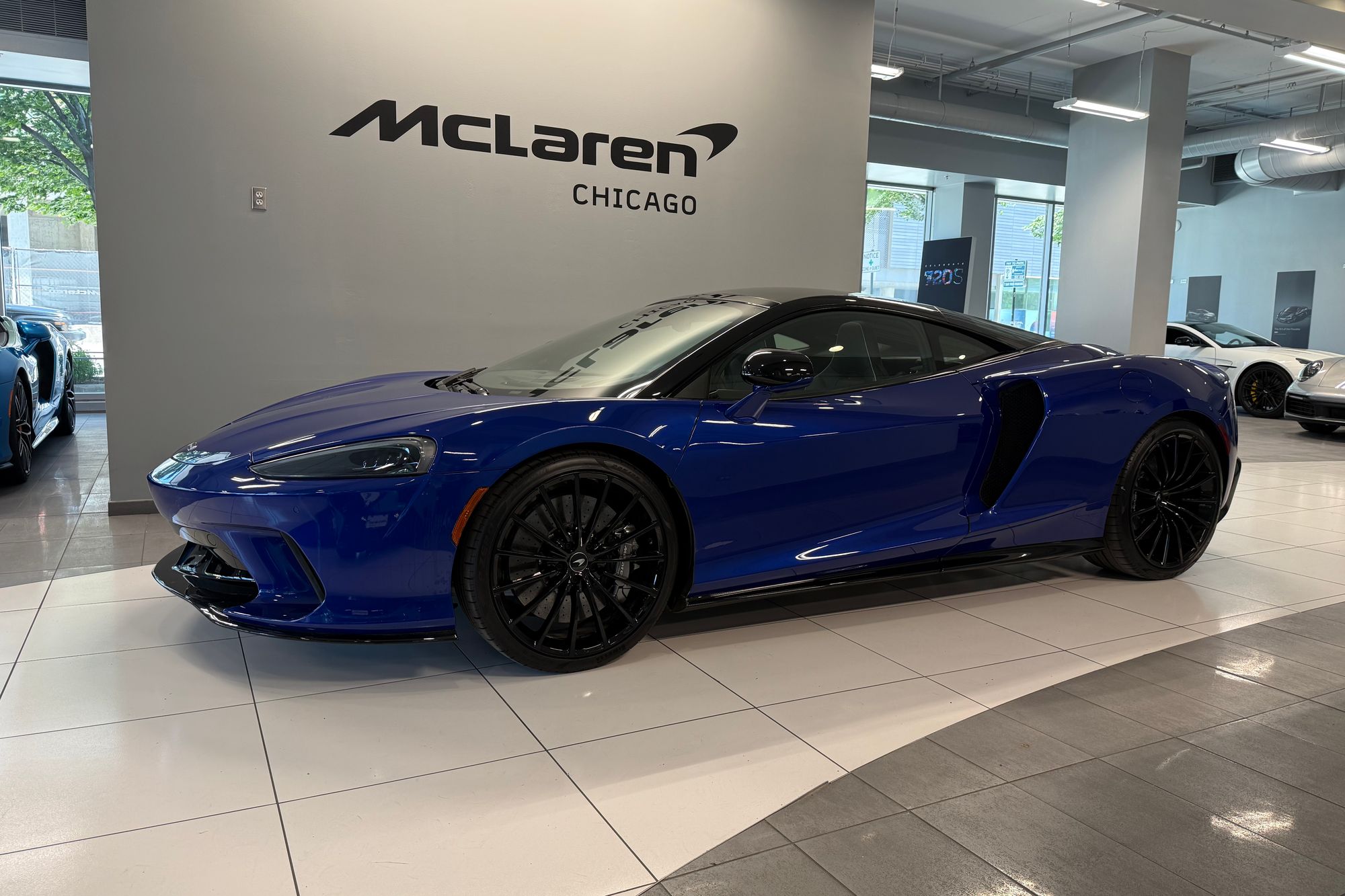 2023 McLaren GT -'s photo