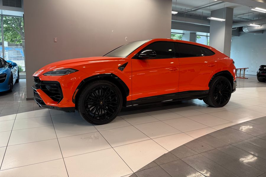 2025 Lamborghini Urus SE for sale