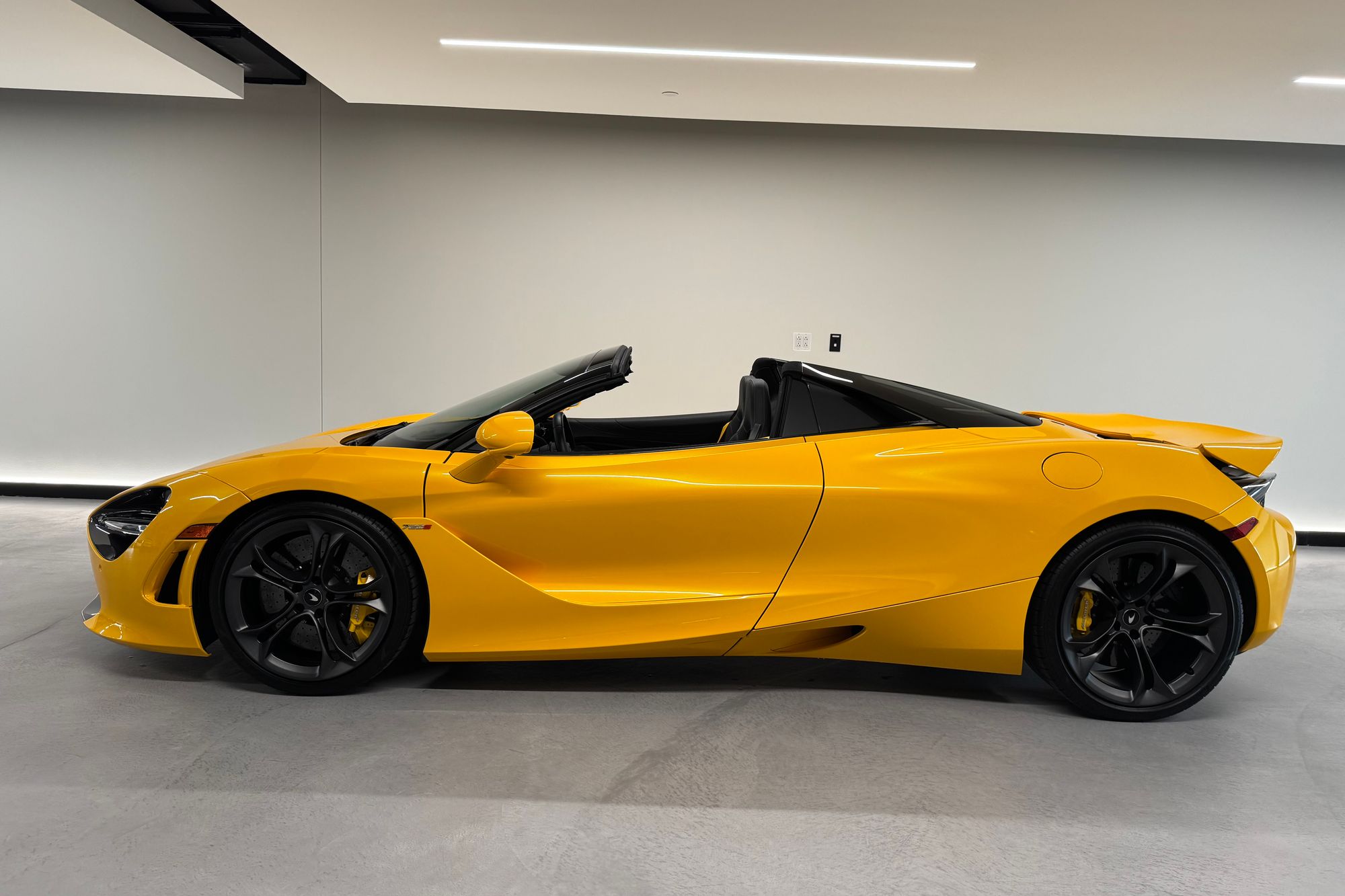 2022 McLaren 720S Luxury - Photo 15