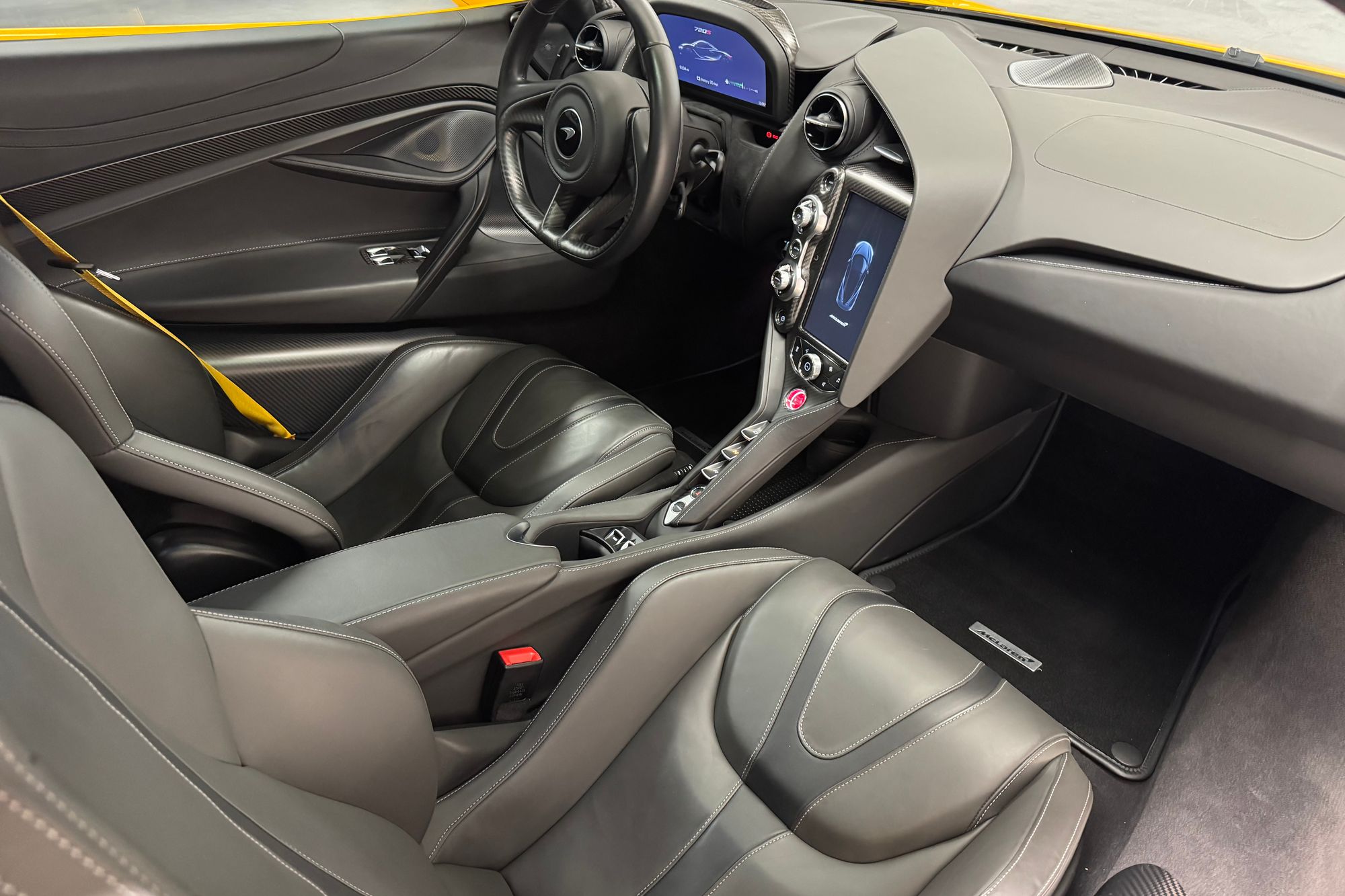 2022 McLaren 720S Luxury - Photo 12