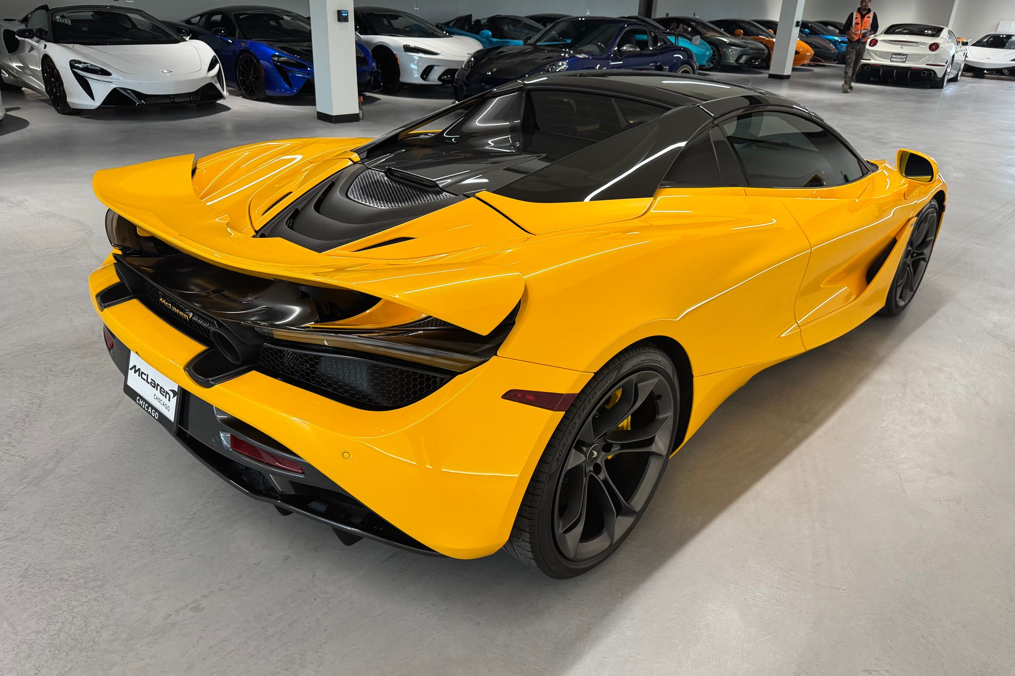 2022 McLaren 720S Luxury - Photo 6