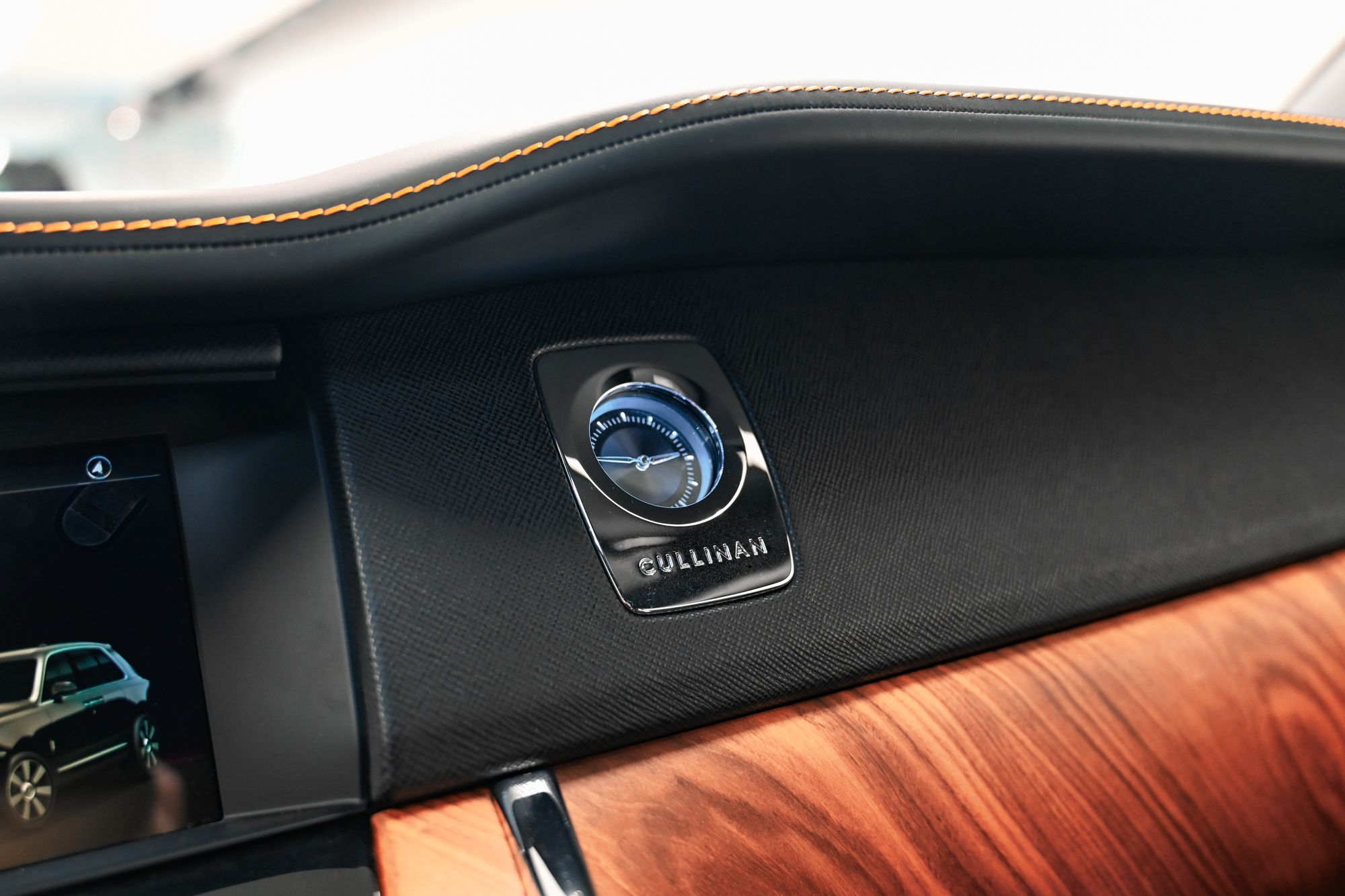 2021 Rolls-Royce Cullinan Base - Photo 19
