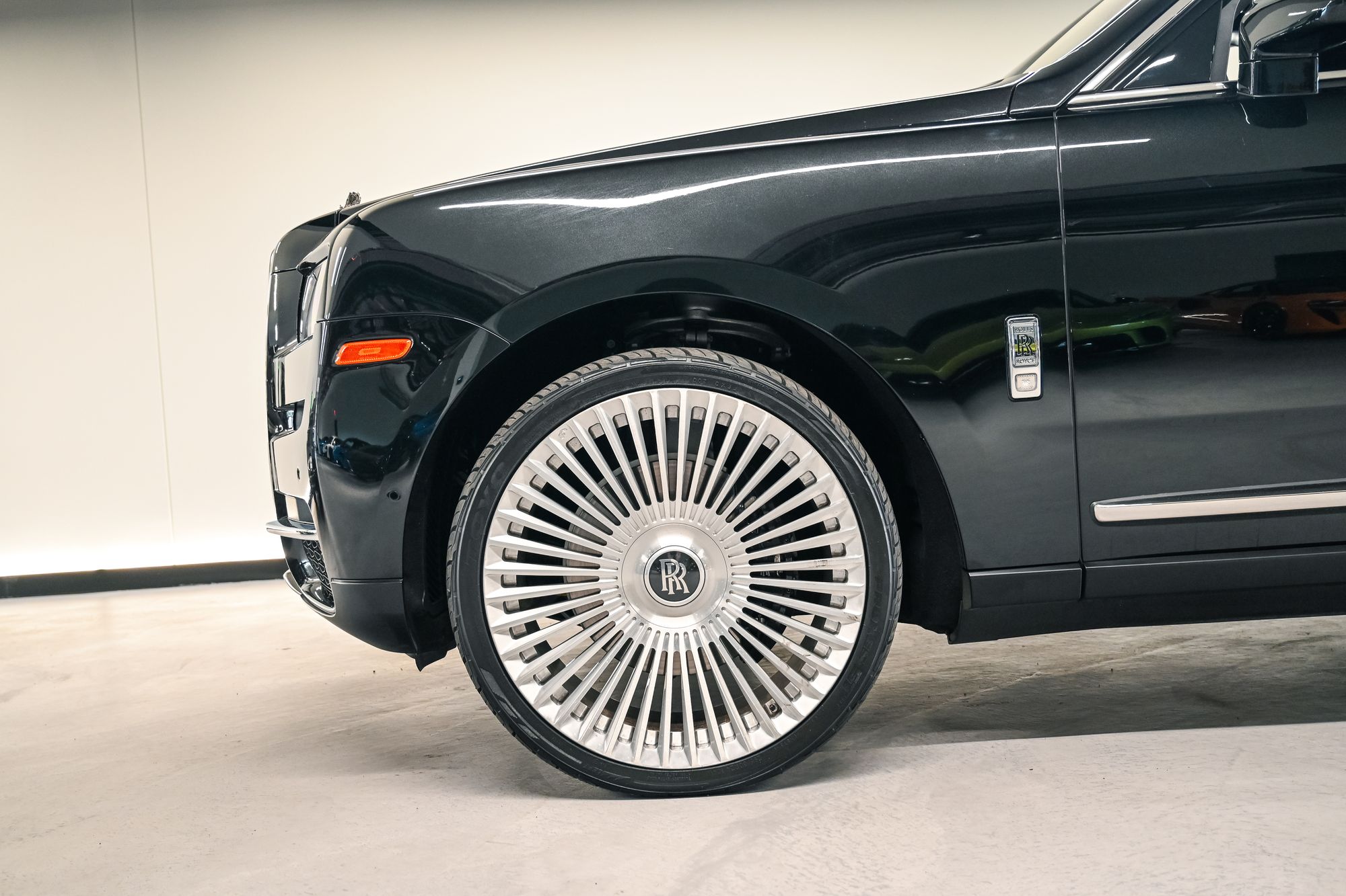 2021 Rolls-Royce Cullinan Base - Photo 7