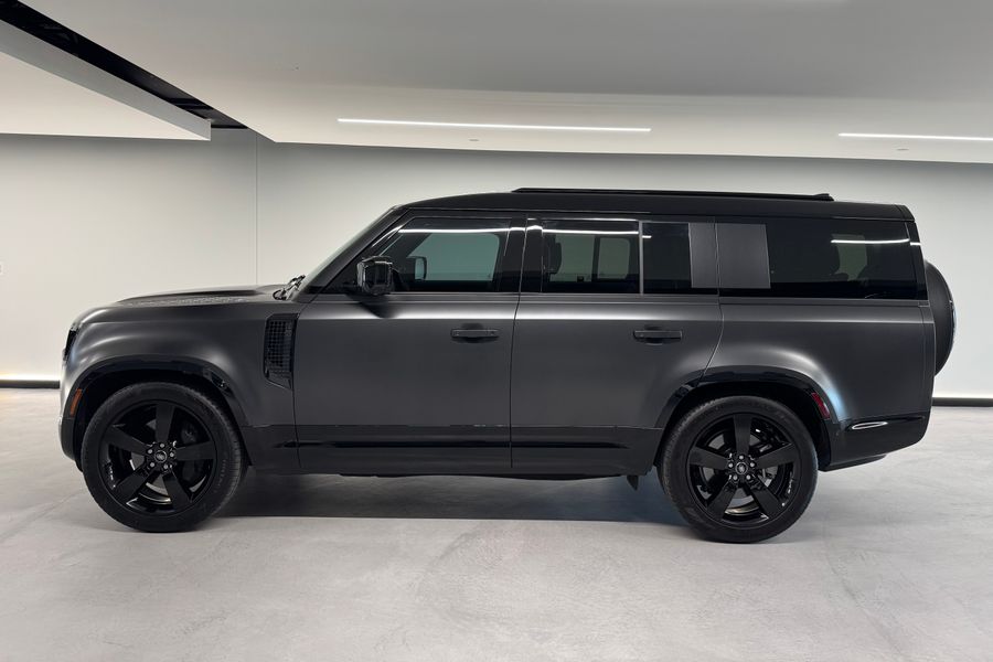 2025 Land Rover Defender 130 X-Dynamic SE for sale