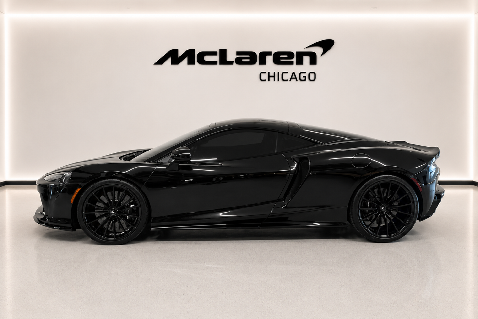 2022 McLaren GT -'s photo
