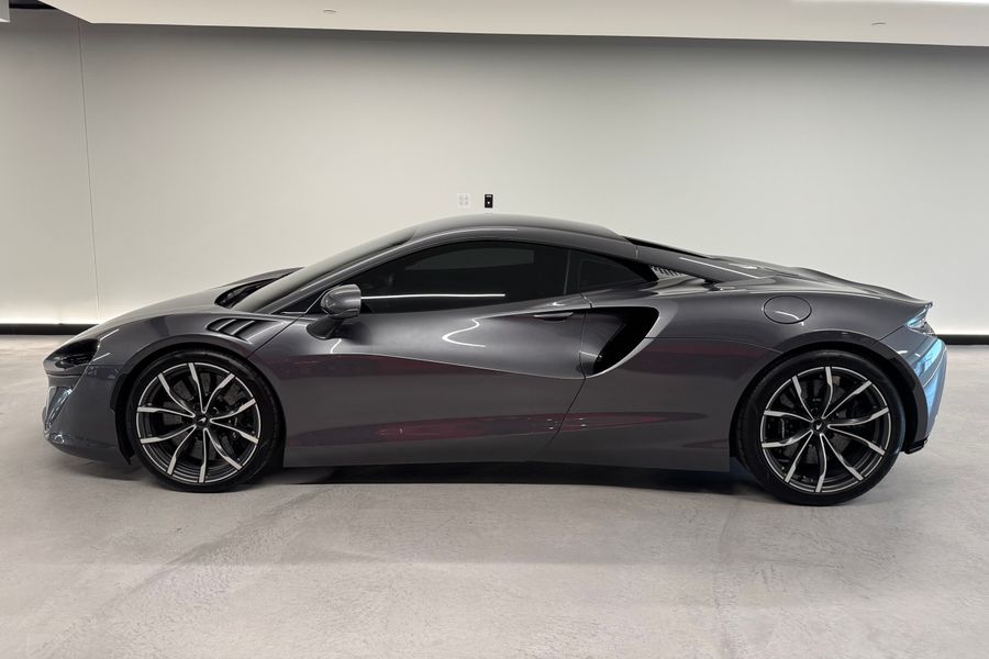 2024 McLaren Artura for sale