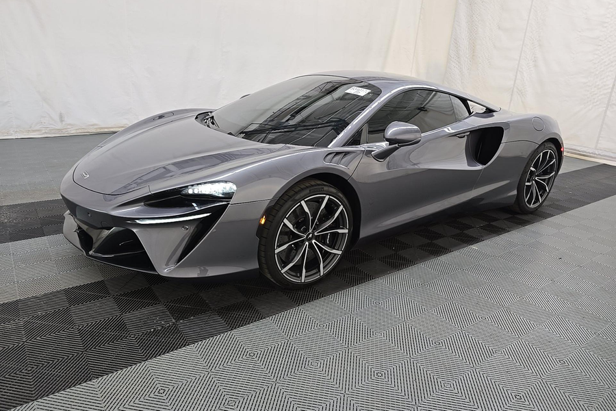 2024 McLaren Artura for sale