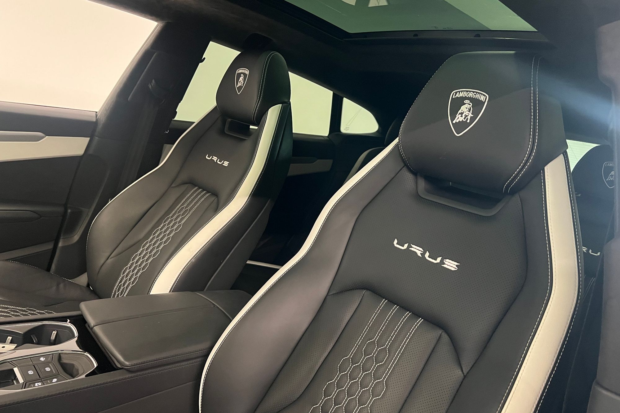 2023 Lamborghini Urus S - Photo 24