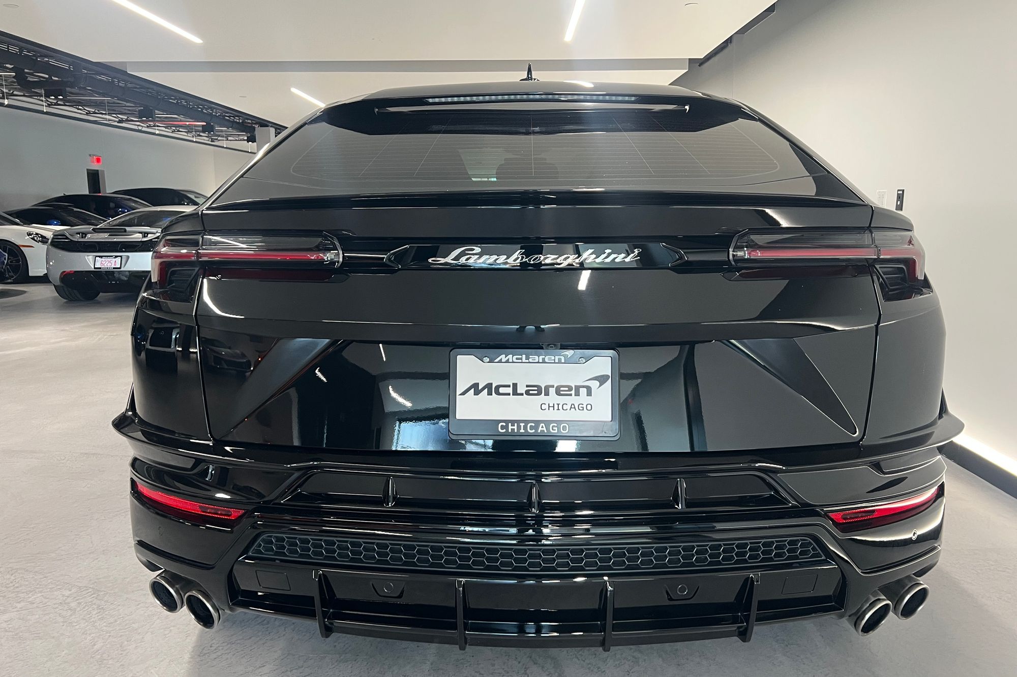 2023 Lamborghini Urus S - Photo 9