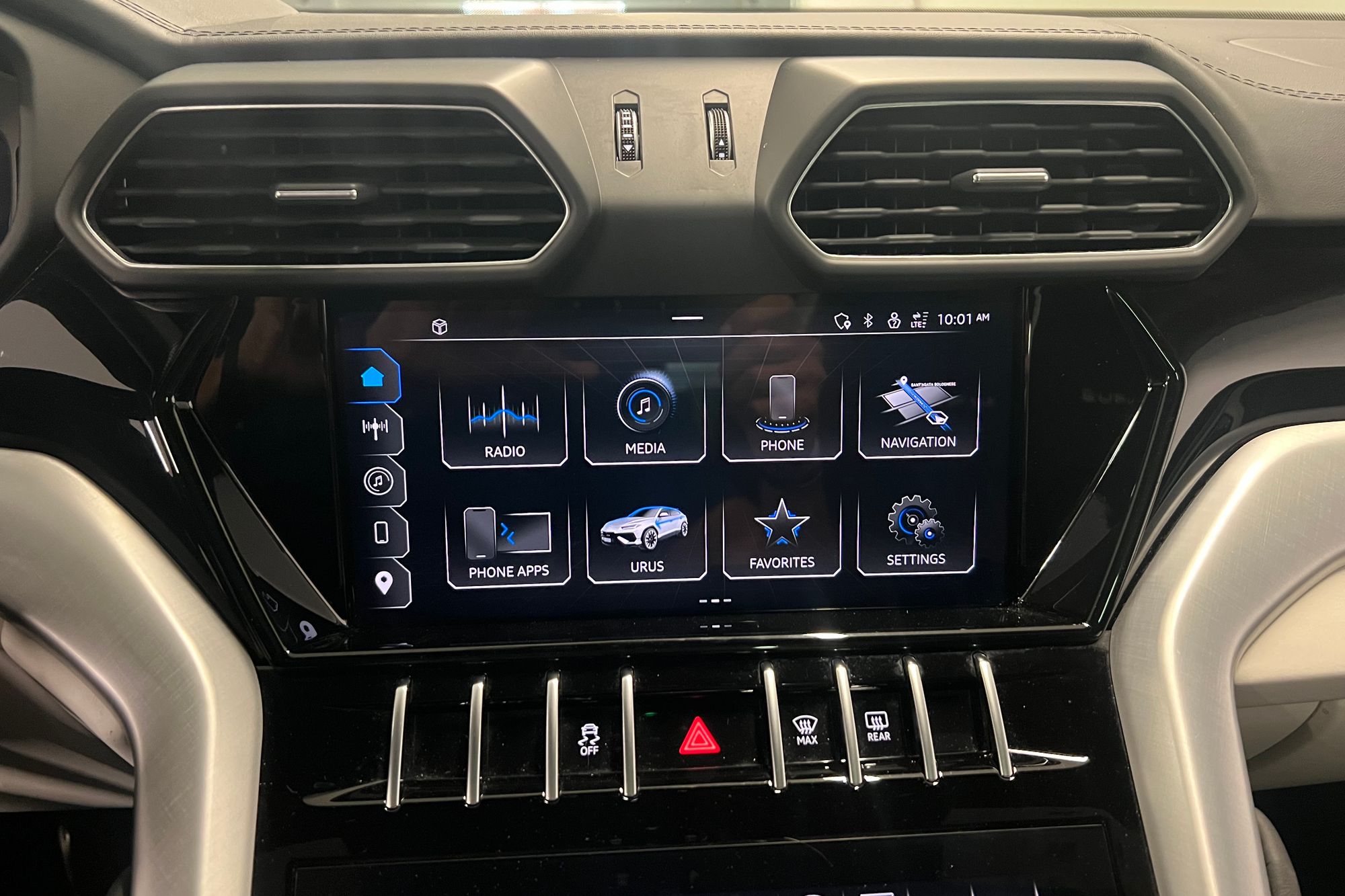 2023 Lamborghini Urus S - Photo 29