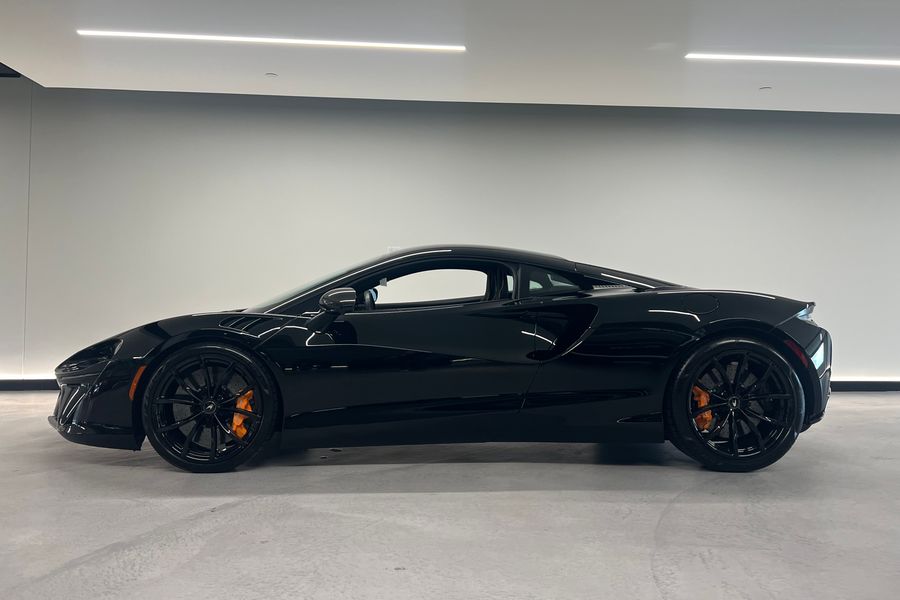 2023 McLaren Artura Vision for sale
